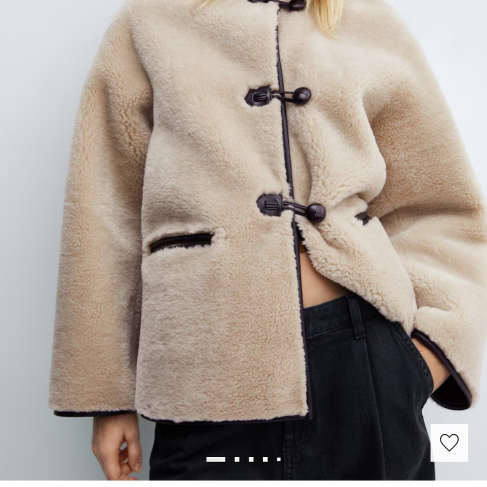 NWT - Viral Mango FUR-EFFECT COAT WITH APPLIQUÉS